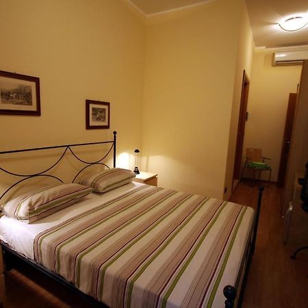 Bed And Breakfast Centrostorico Sarnico Buitenkant foto