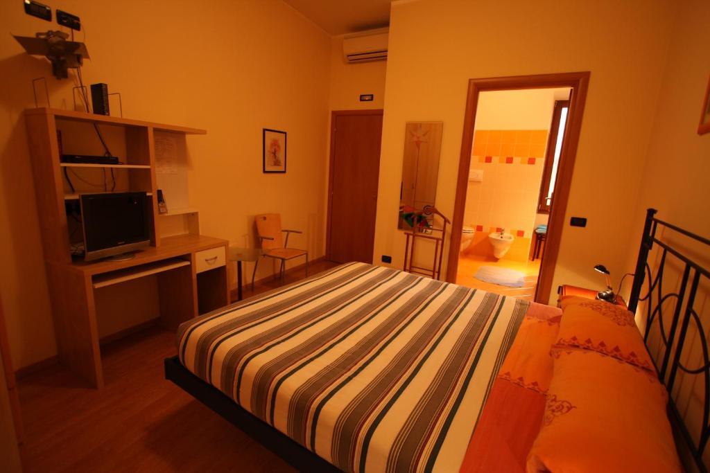 Bed And Breakfast Centrostorico Sarnico Buitenkant foto